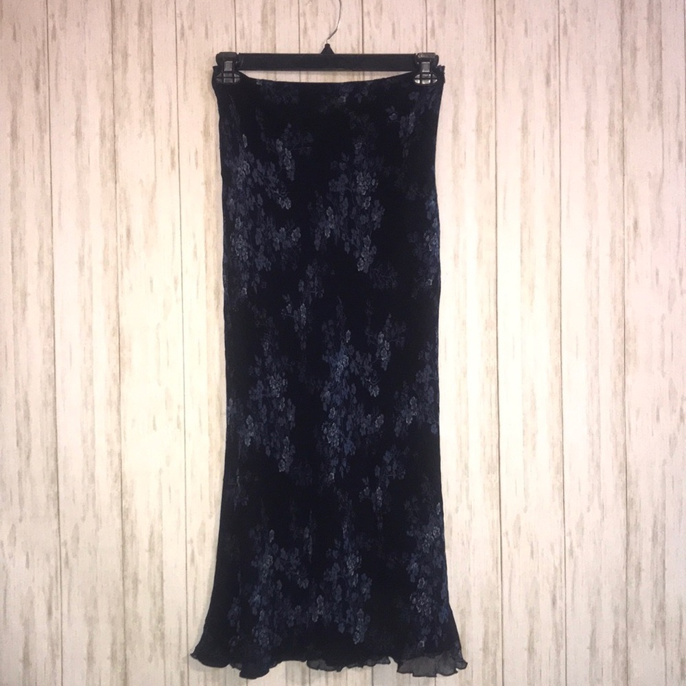 Jaclyn Smith Black Floral Skirt